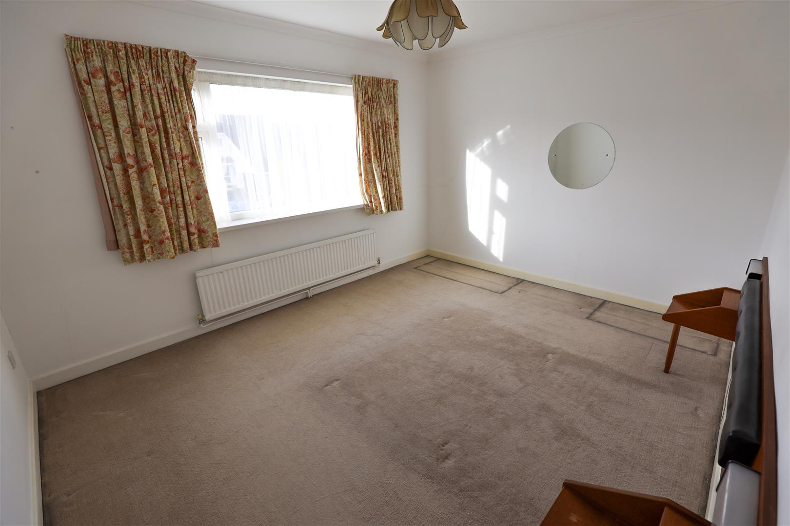 17 Darren Close, Cowbridge, Vale of Glamorgan, CF71 7DE